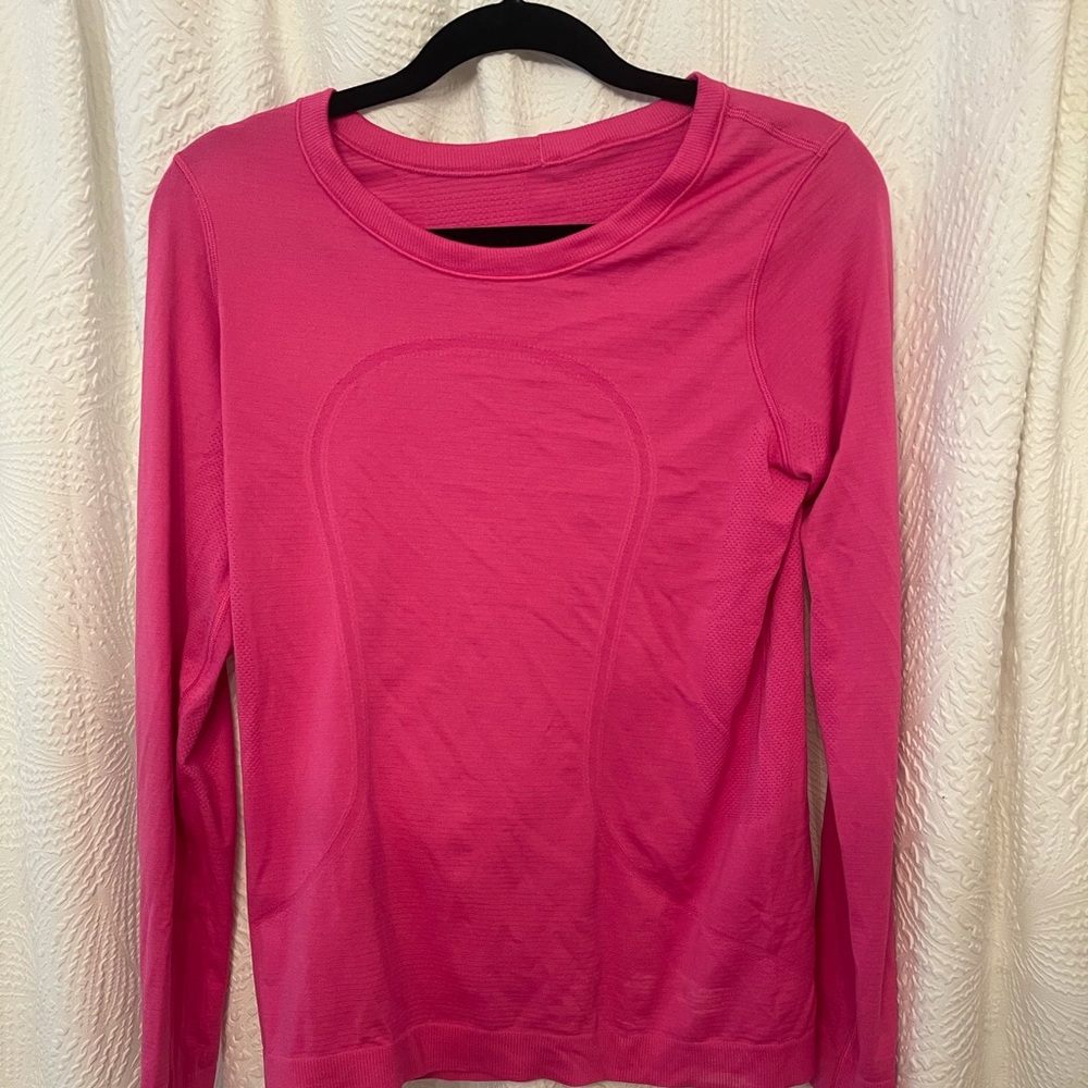 Swiftly relaxed long sleeve